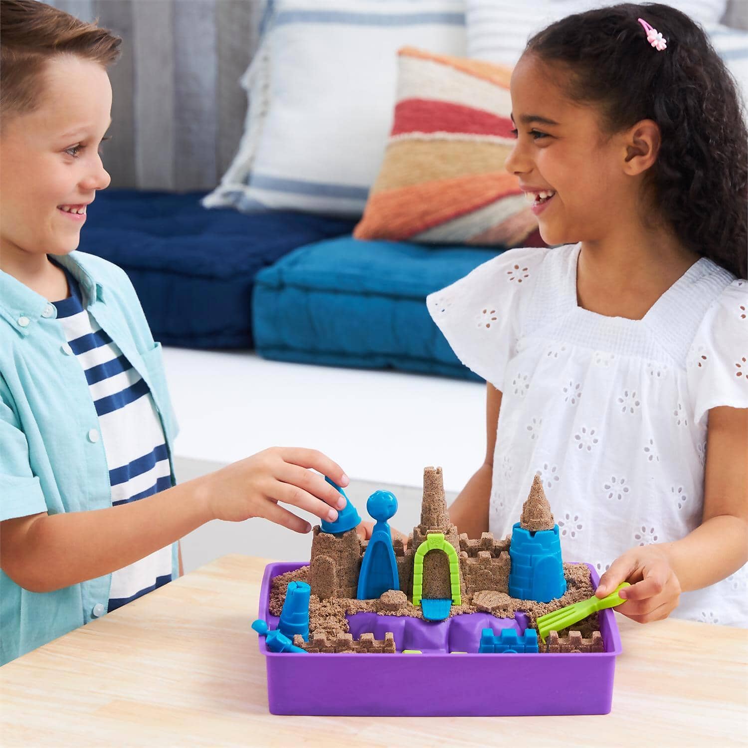 Kinetic Sand - Deluxe Beach Castle Playset With 1.13kg Of Beach Sand