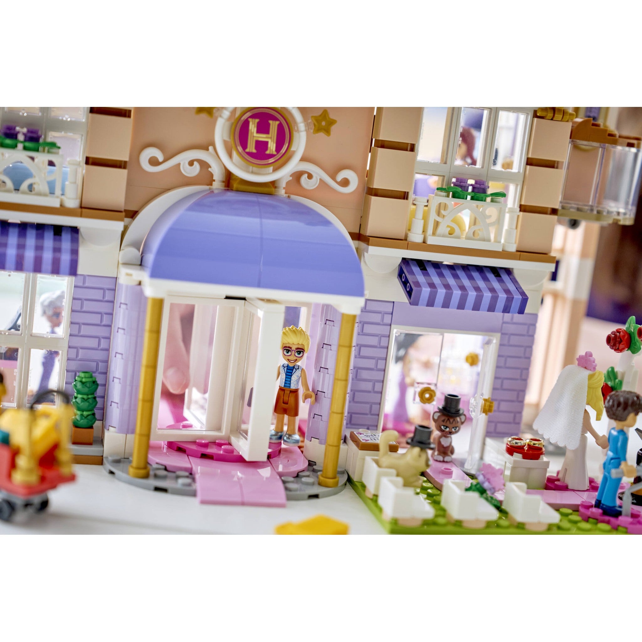 LEGO® 42704 Heartlake City Grand Hotel - Friends