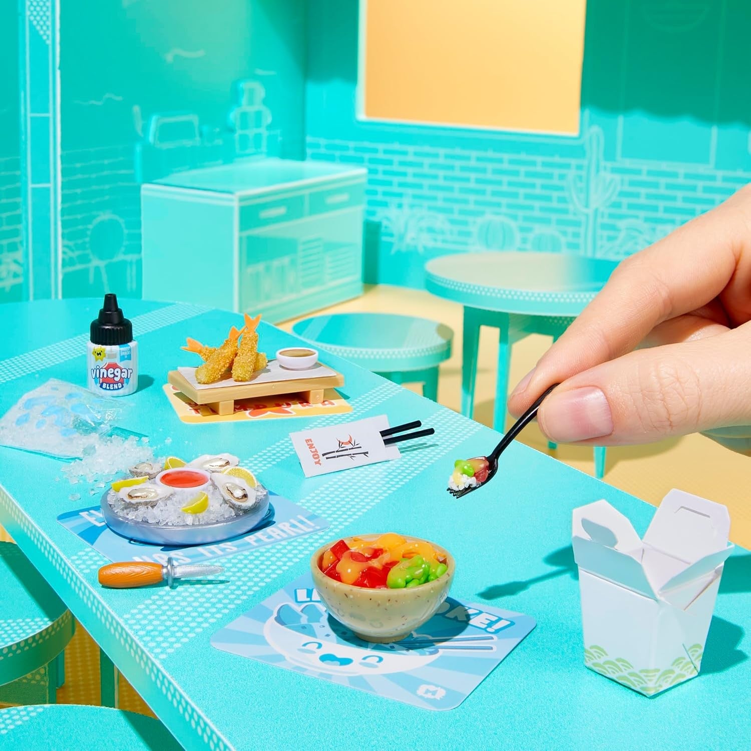 MGA's - Miniverse - Make It Mini Cafe Series Series 6 Blind Capsule