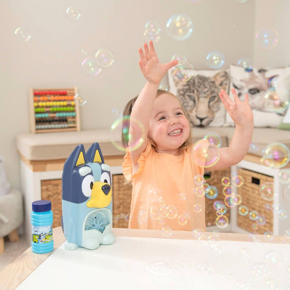 HTI - Bluey Bubble Machine