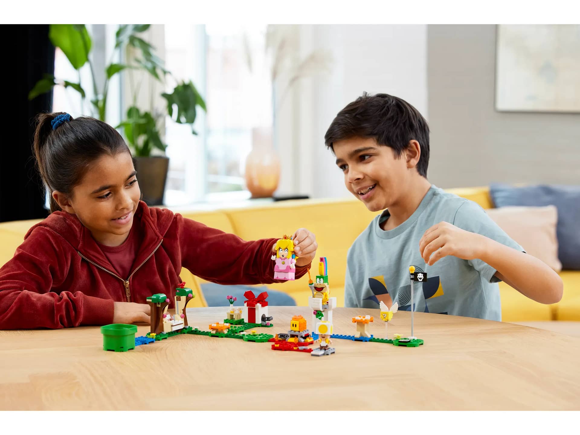 LEGO® 71403 Adventures with Peach Starter Course - Super Mario™