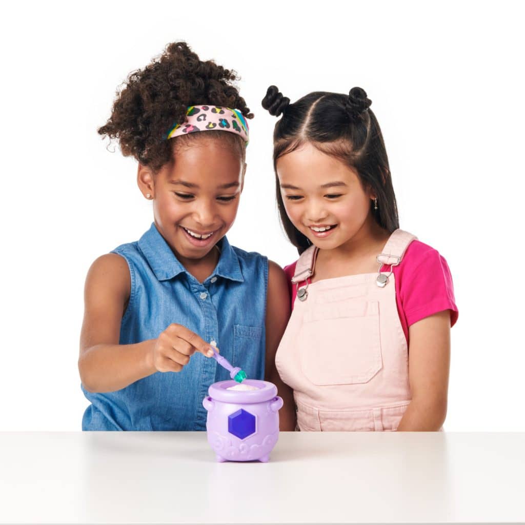 Magic Mixies - Mixlings Tap & Reveal Cauldron Magic Mixies
