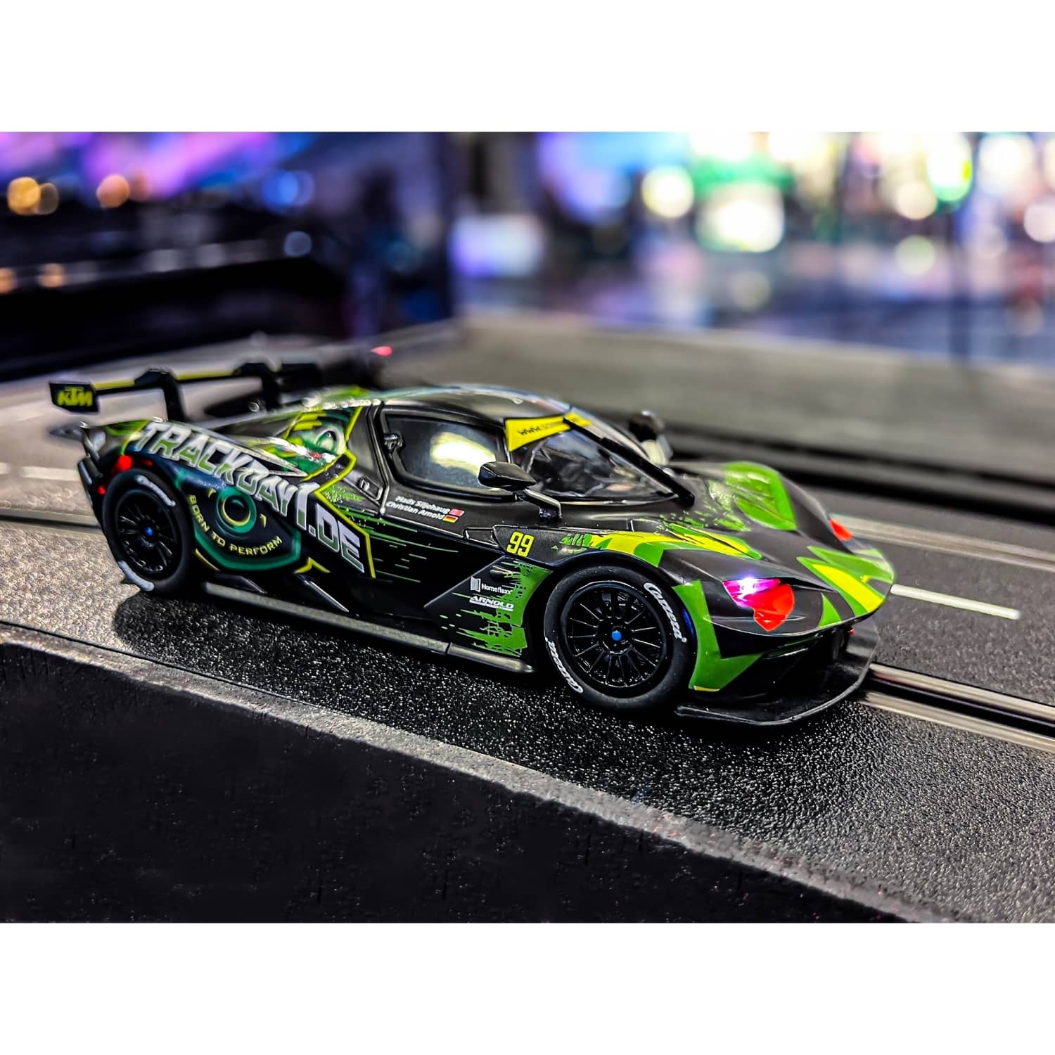 Carrera - Digital 1:32 - KTM X-BOW GT2 - Slot Car Also Suits Scalextric