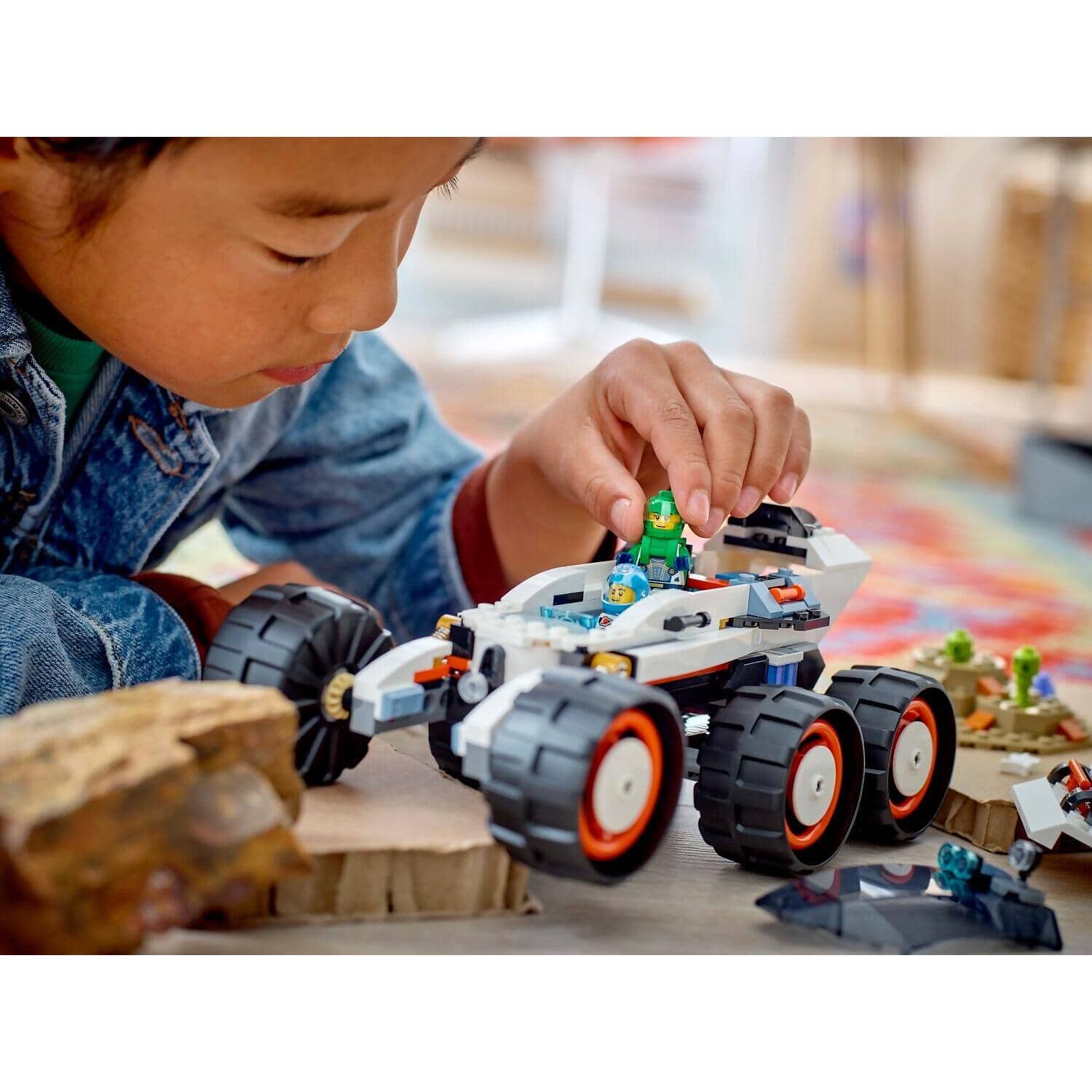 LEGO® 60431 Space Explorer Rover and Alien Life - City
