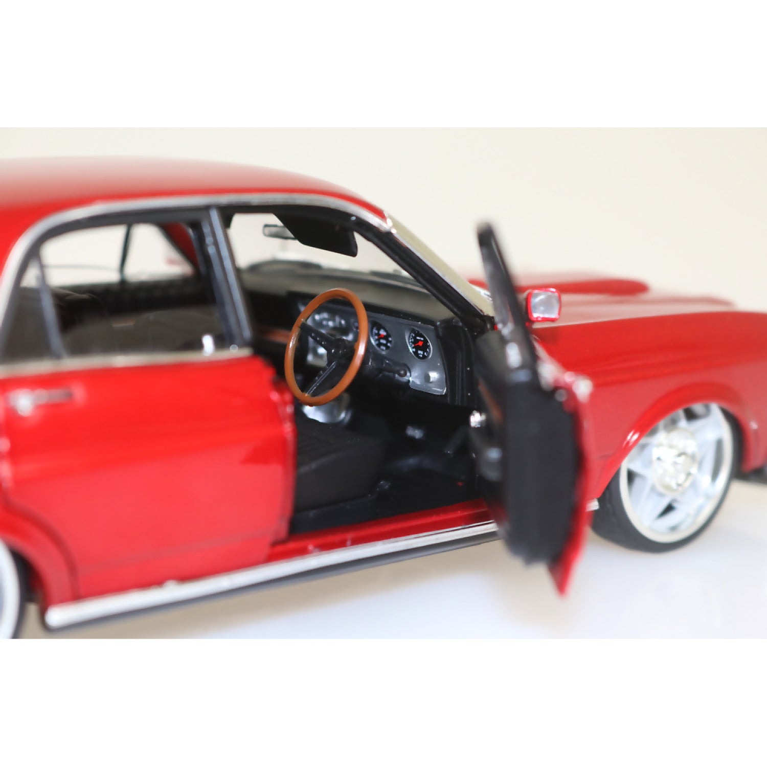 DDA Collectibles - 1:24 Scale - Candy Red XY Ford Falcon Custom with Super Charged Barra Engine - Diecast Model