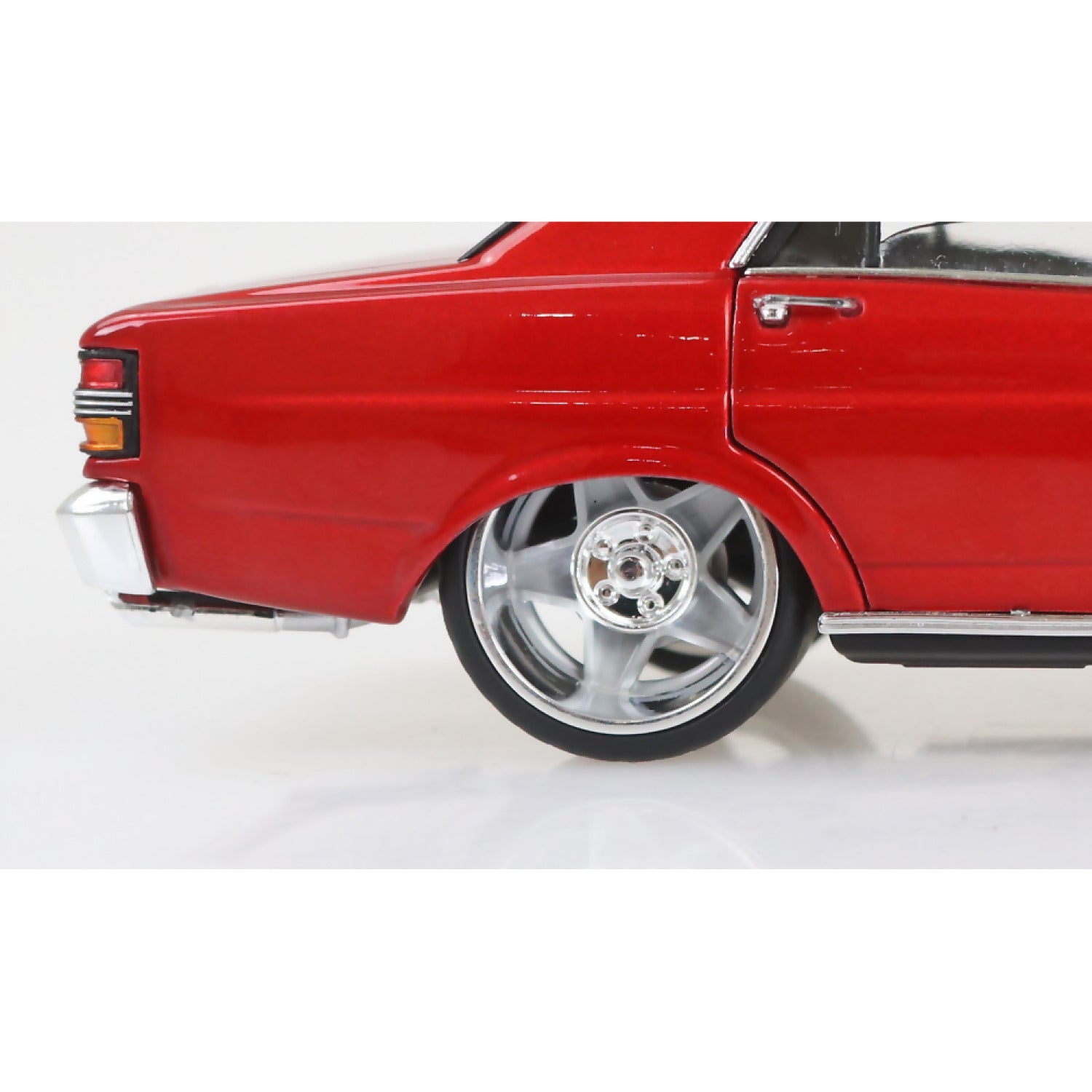DDA Collectibles - 1:24 Scale - Candy Red XY Ford Falcon Custom with Super Charged Barra Engine - Diecast Model