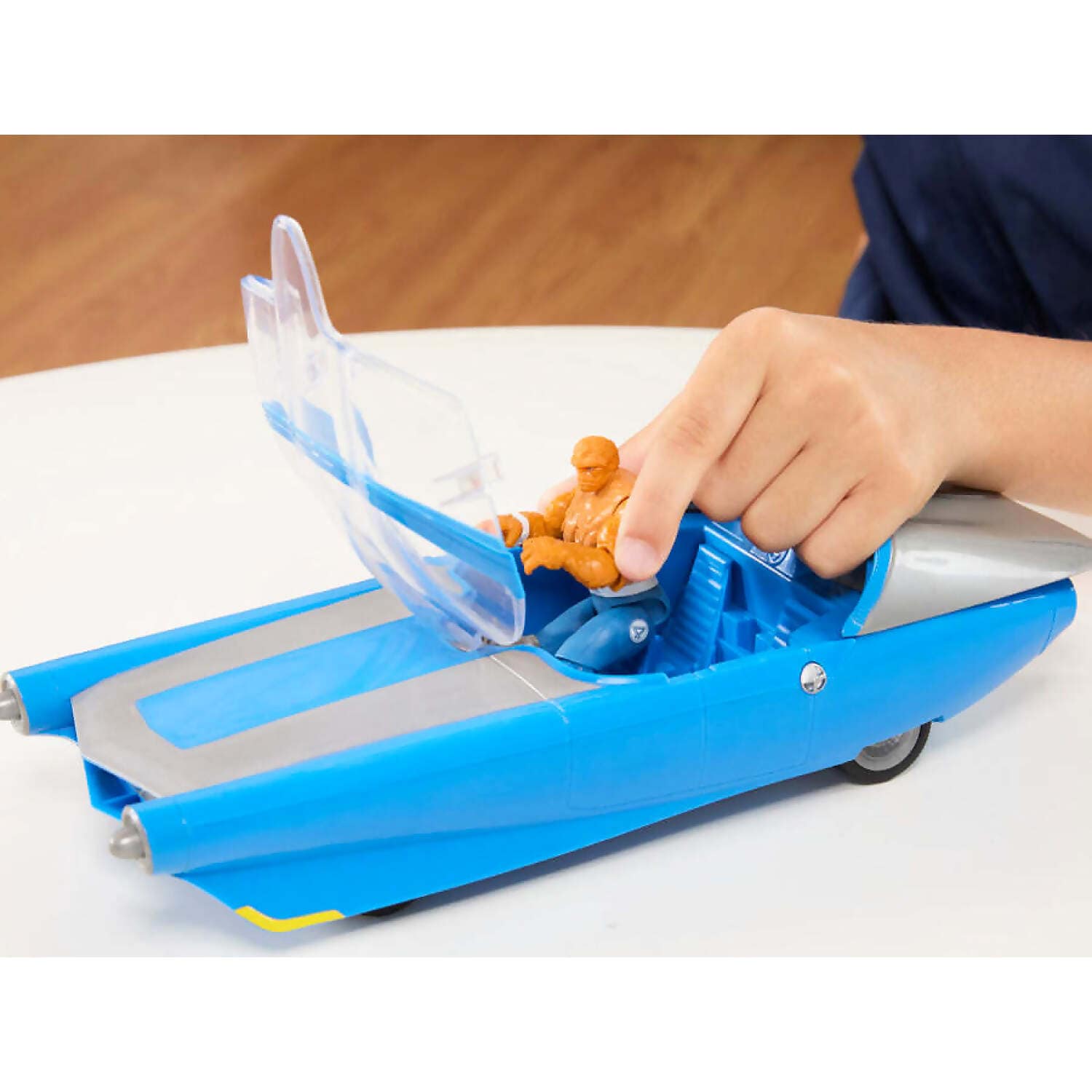 Marvel - Studios - The Fantastic Four: First Steps Hover & Cruise FantastiCar with The Thing Action Figure