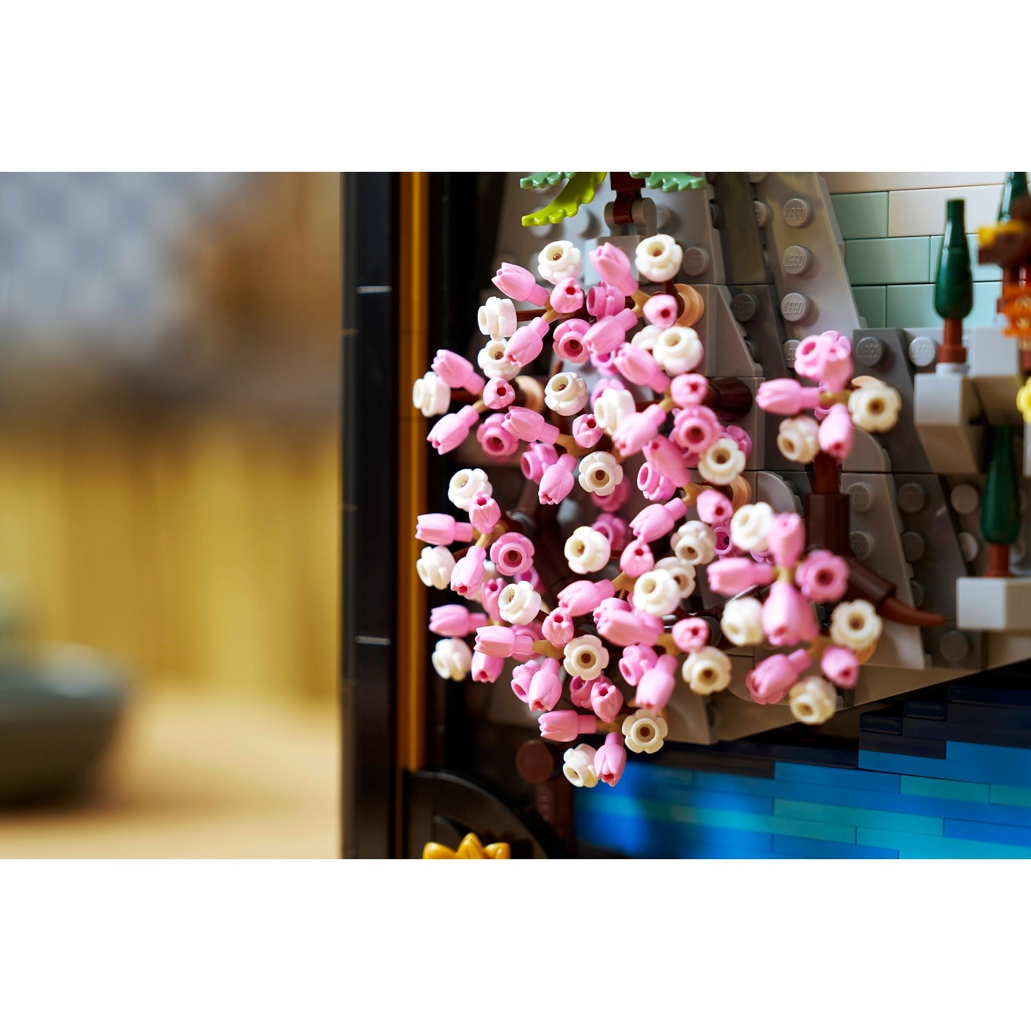 LEGO® 31218 Japanese Cherry Blossom Landscape - Art