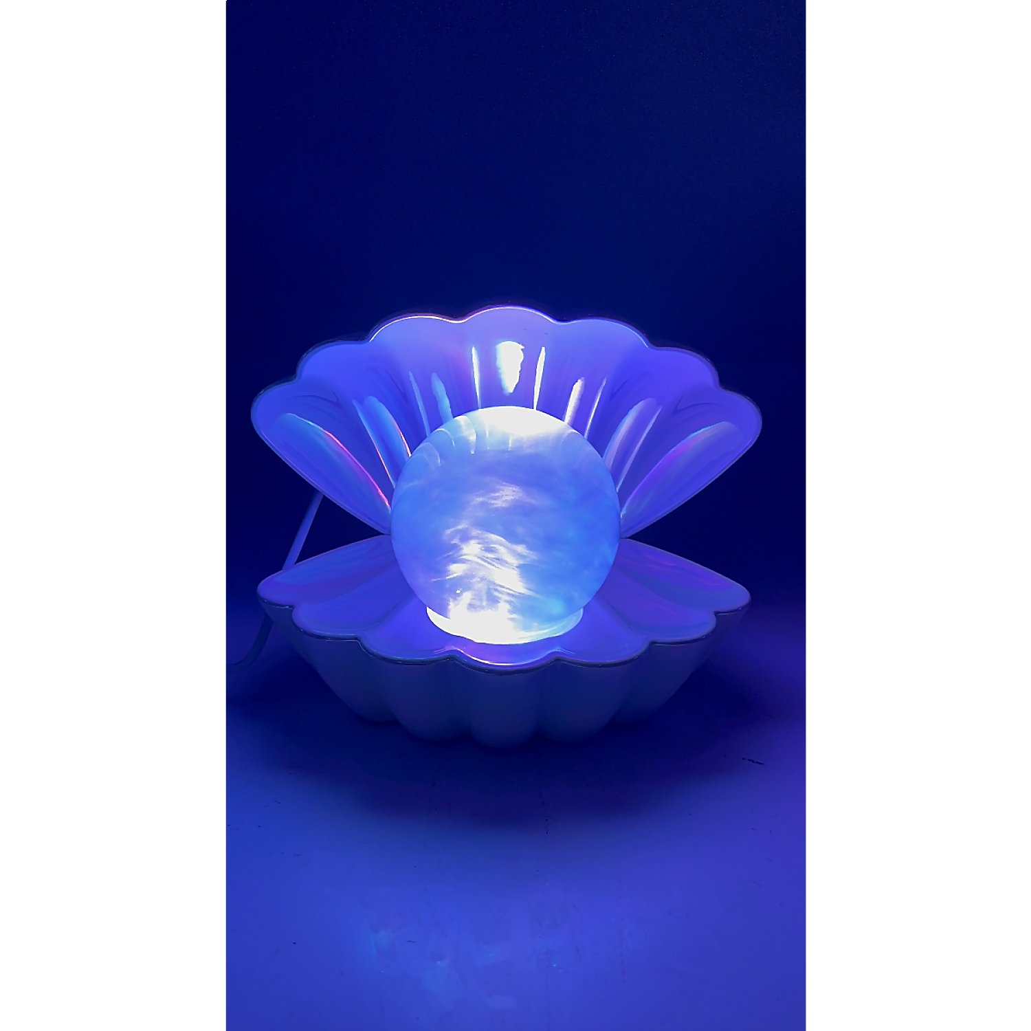 Cotton Candy - Clam Shell Cloud Lamp Pearl - LED Colour Changing Lamp