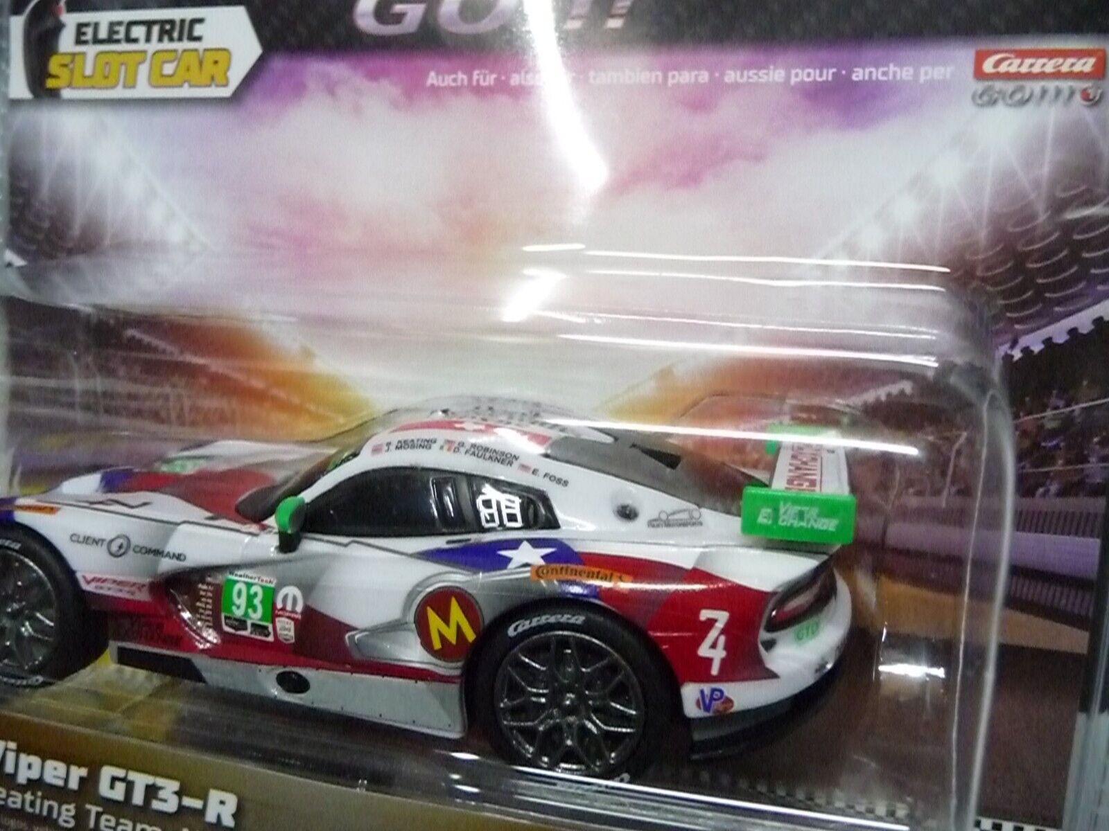 Carrera - Go SRT Viper GT-3 Ben Keating Team, No93 Scale 1:43