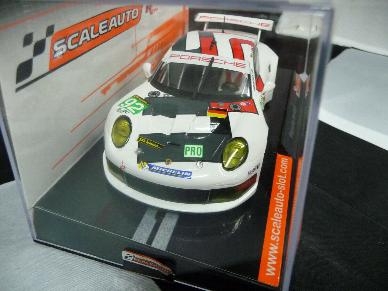 Scaleauto - 1:32 SC6065R Porsche 991 RSR 24H Le Mans 13 No92 - Suits Scalextric & Carrera