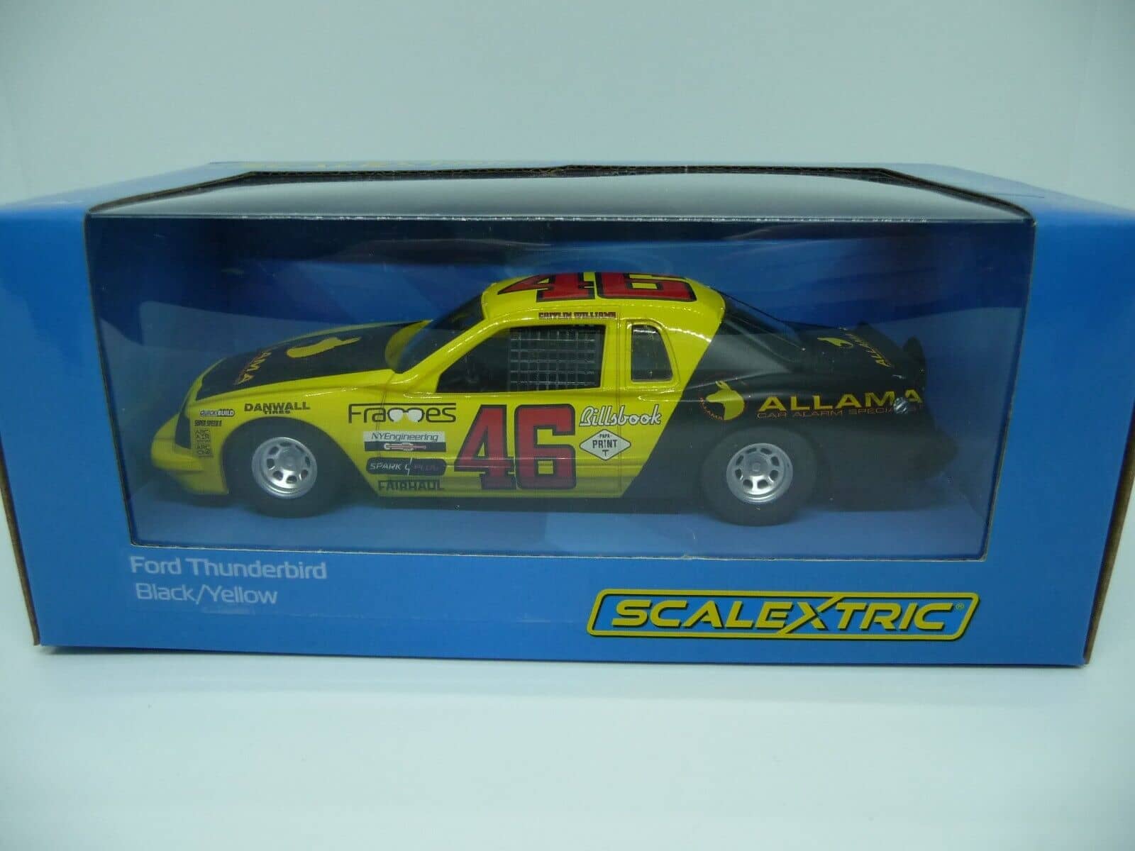 Scalextric - C4088 1:32 FORD THUNDERBIRD YELLOW BLACK #46 Slot Car Suit Carrera