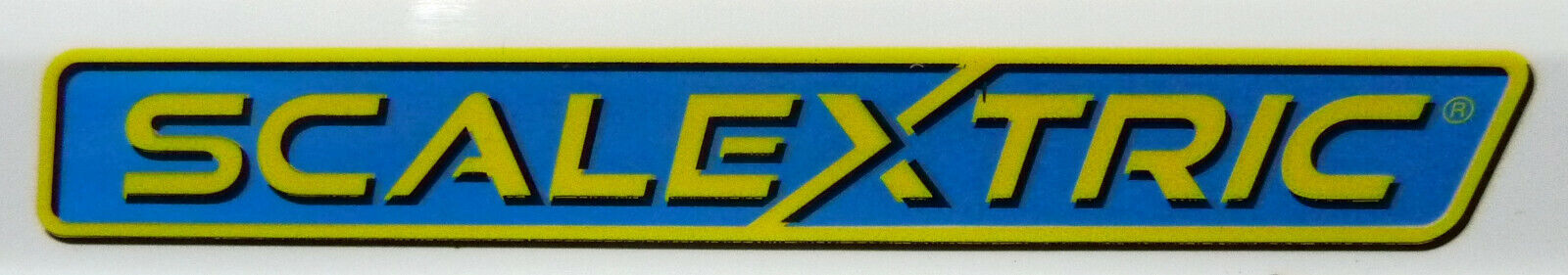 Scalextric - C4256 ASTON MARTIN V8 Chris Scragg Racing slot car also suits Carrera
