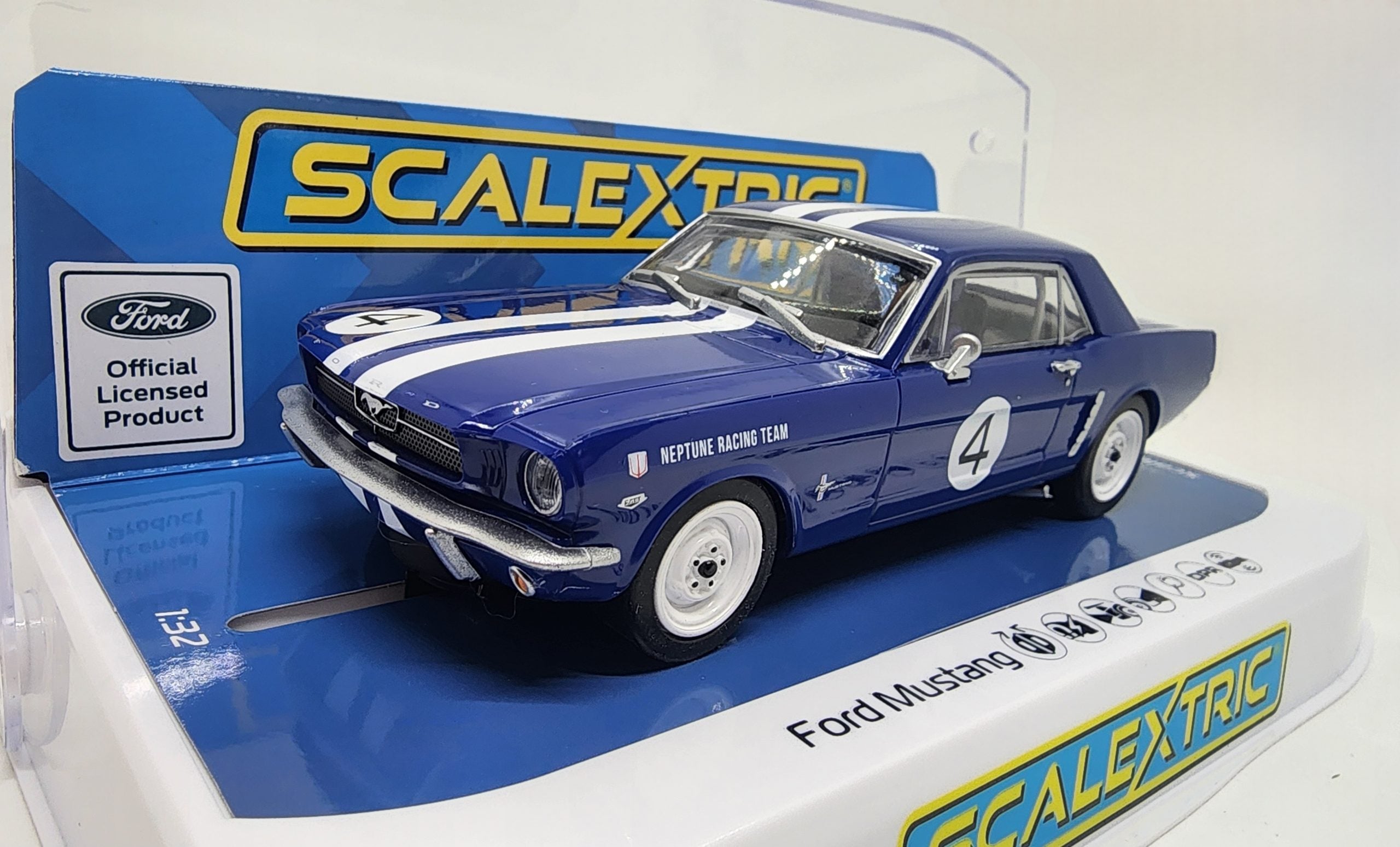 Scalextric - C4458 Mustang Neptune Norm Beechey